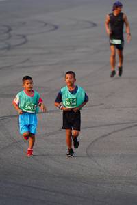 BIB: 50166, 50076
                            <button type="button" onclick="openModal(10505707)" class="btn btn-primary btn-sm float-right btn-popup" data-toggle="modal" data-target=".modal-high-quality">
                        <i class="fas fa-shopping-cart"></i> Add to Cart
                    </button>
                                            <button type="button" onclick="isThisMe(10505707, true)" class="btn btn-success btn-sm float-right btn-popup btn-isme hidden" data-toggle="tooltip" data-placement="bottom" title="นี่คือรูปของคุณใช่ไหม คลิกที่นี่เพื่อเอาเข้าอัลบั้ม">
                        <i class="fas fa-plus"></i> Add to album
                    </button>
                    <button type="button" onclick="isThisMe(10505707, false)" class="btn btn-warning btn-sm float-right btn-popup btn-isnotme hidden">
                        <i class="fas fa-ban"></i> Remove from album
                    </button>